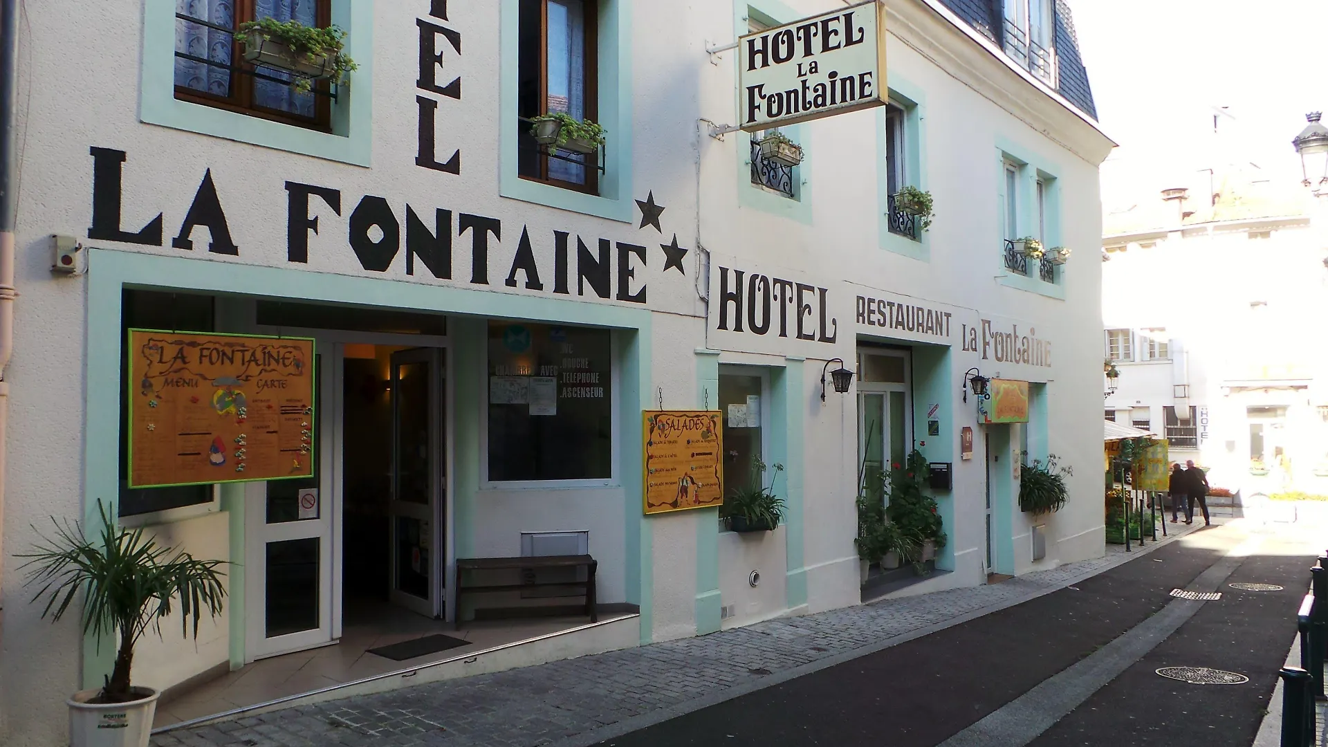5 Hôtels Centraux près du Musée Sainte-Bernadette à Lourdes